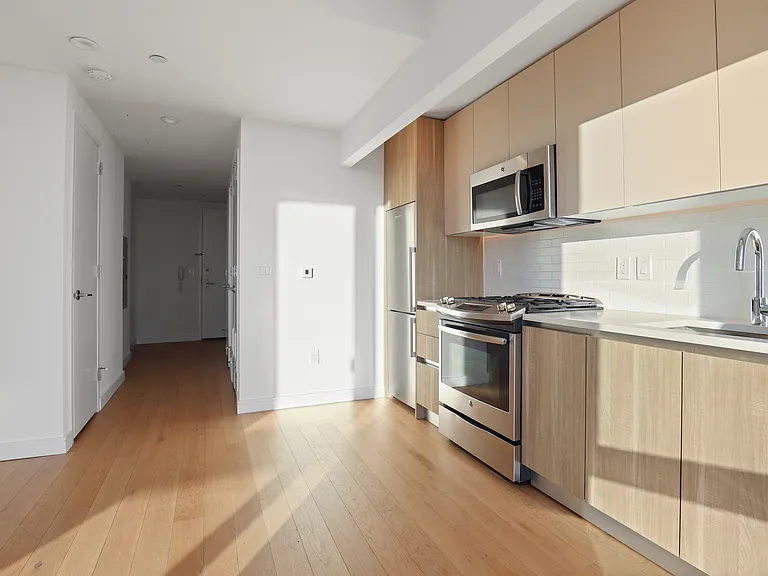 42-20 24th St #35F — Photo 5