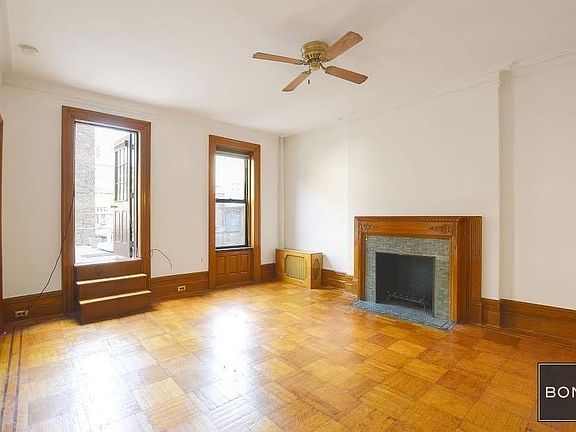 3rd image of 5 W 75th St APT 4B