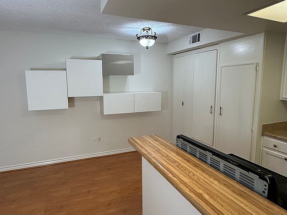 5th image of 1517 E Garfield Ave APT 76