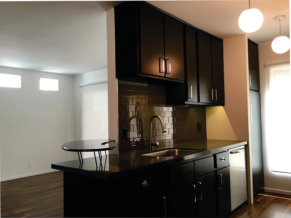 Kitchen - Living