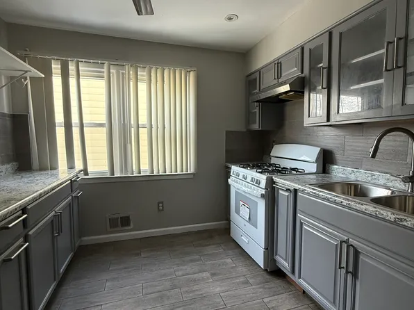 1005 Nora Dr #1, Linden, NJ 07036
