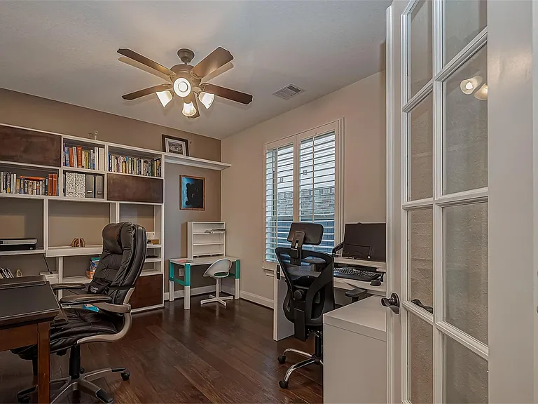 6306 Hidden Alley Dr — Photo 24