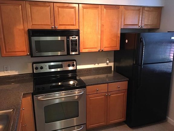3rd image of 10160 Sailwinds Blvd S APT 102