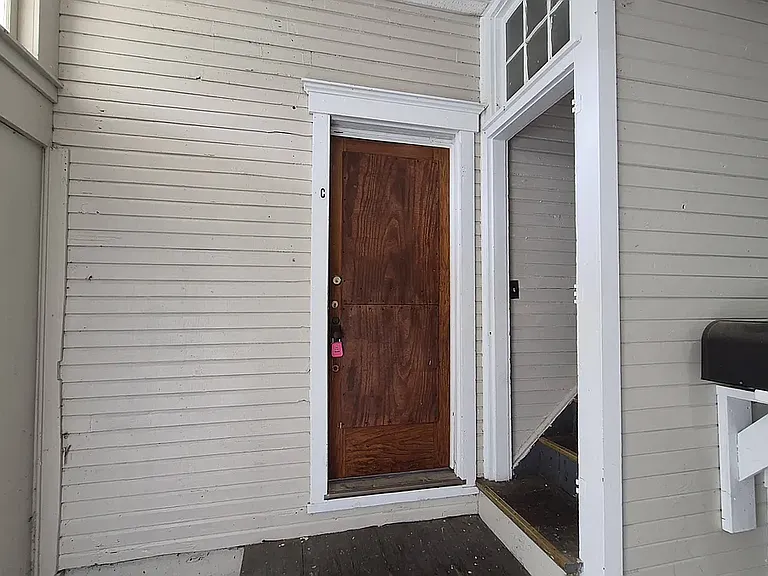 115 Sycamore St #C — Photo 3