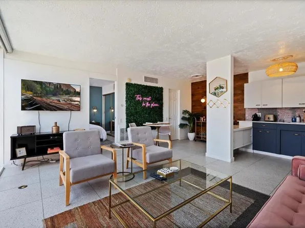 1111 E Palm Canyon Dr #118, Palm Springs, CA 92264