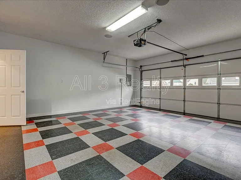 1033 Pinehurst Dr — Photo 44