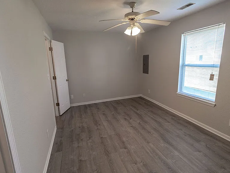 1507 Riva Ridge Ct — Photo 10