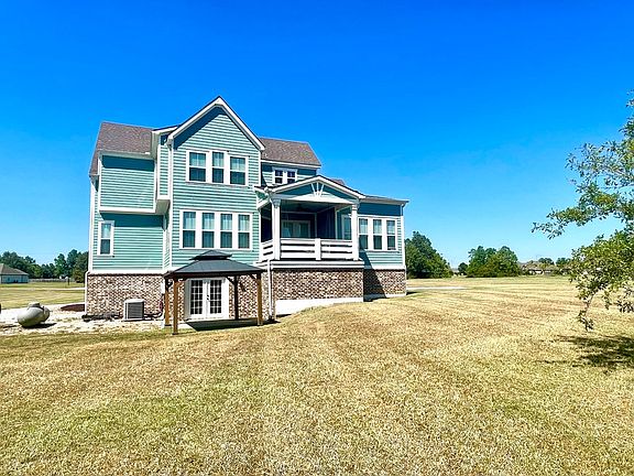 5th image of 493 N Hill Dr