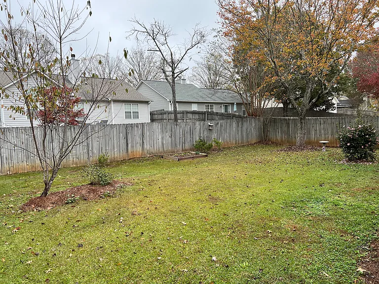 2153 Franklin St — Photo 16