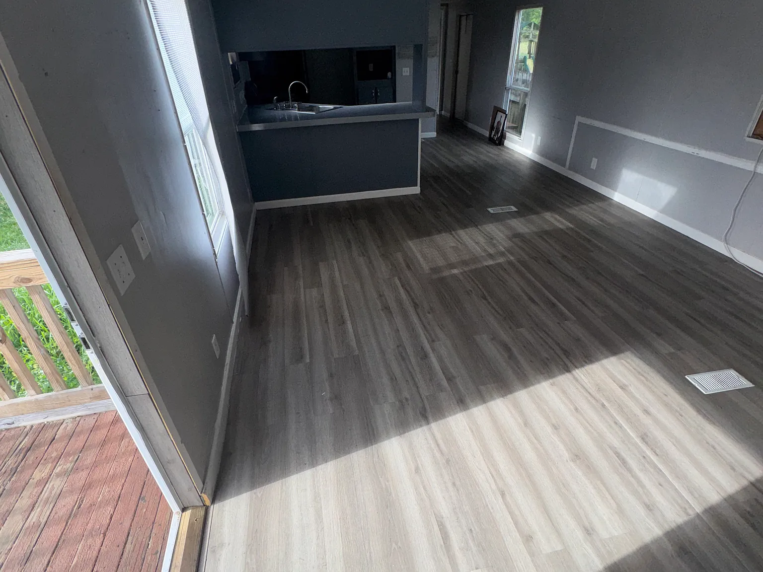 2 bed, $1,100 — Photo 1