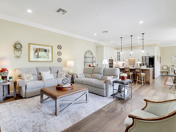 5th image of 3412 S Caroline Drive