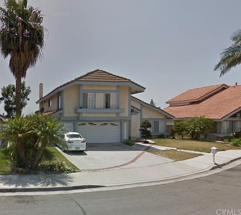 1st image of 15582 Sandusky Ln