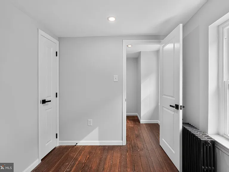 4469 Silverwood St — Photo 25