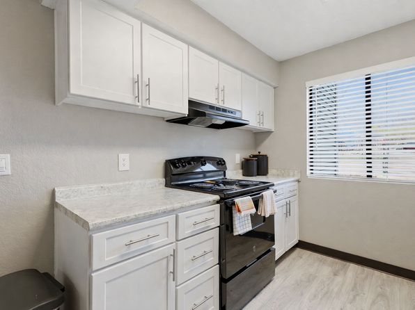 500 Piccadilly Row #505-036