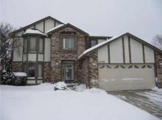 5449 Kebbe Dr, Sterling Heights, MI 48310