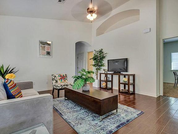 3rd image of 12752 Monmouth Ave