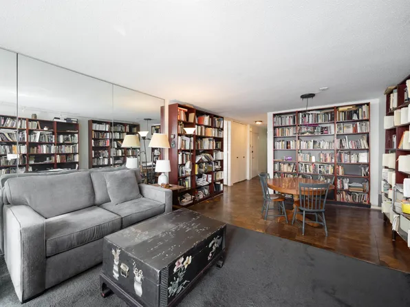 7000 Boulevard East APT 33G, West New York, NJ 07093