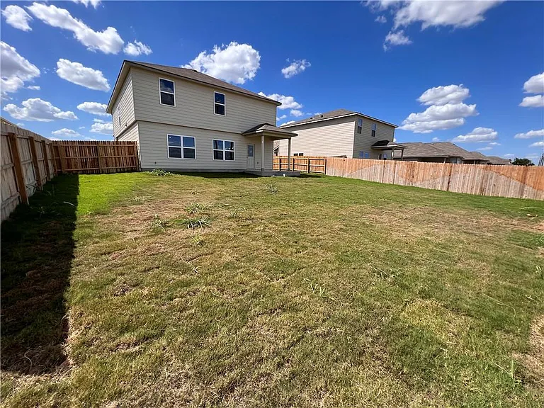 741 Farmers Dell — Photo 16