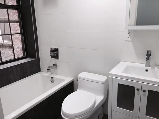 Rented by Premier Metro Realty Corp | media 32