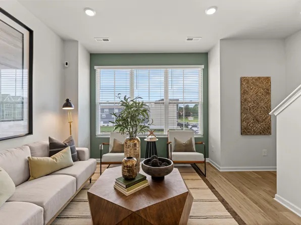 807 Taylor Dr, Chapel Hill, TN 37034