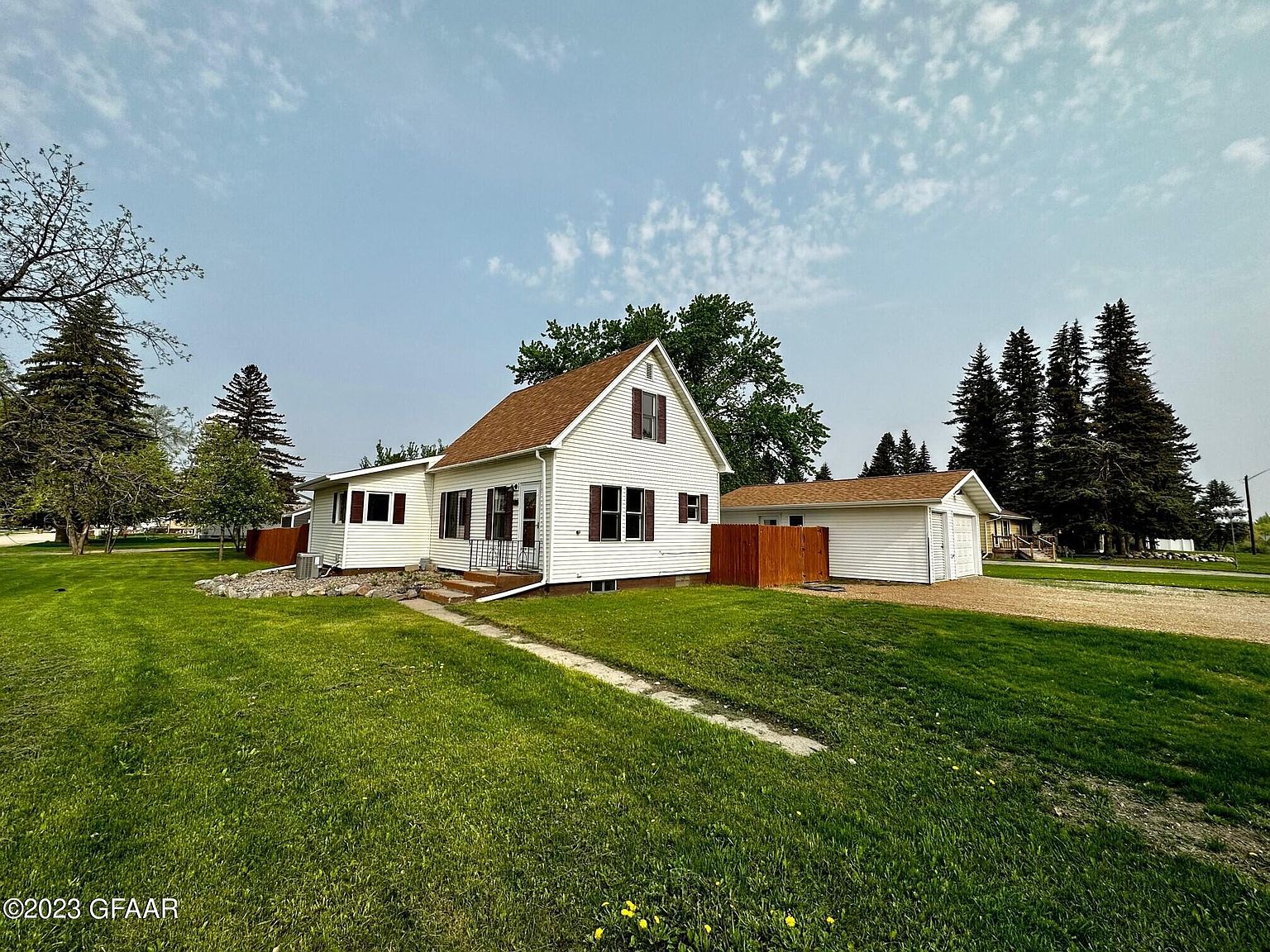 310 W 7th St, Larimore, ND 58251 MLS 23409 Zillow