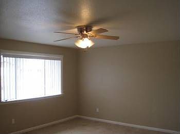 4th image of 1007 E Millett Ave Spc E