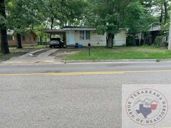 3622 Cowhorn Creek Rd, Texarkana, TX 75503