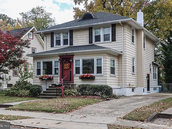 3rd image of 1108 Stokes Ave
