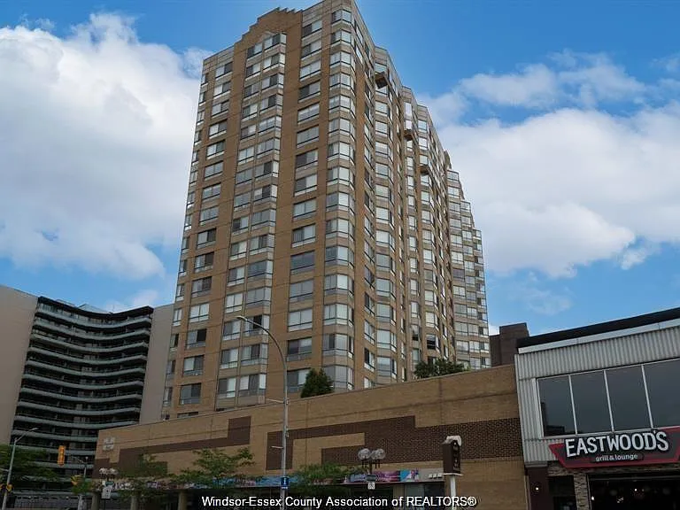 75 Riverside Dr E #901 — Photo 4