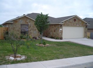 111 Cailin Ct, Burnet, TX 78611