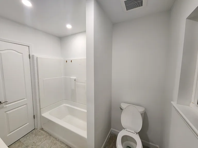 1712 Josephine St #1 — Photo 23