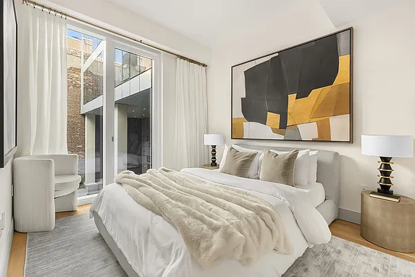 Sold by Compass | media 2