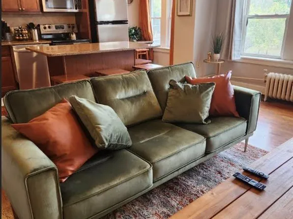 323 Emanuel Cleaver Ii Blvd APT 3A, Kansas City, MO 64112