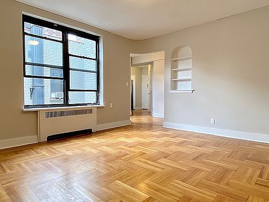 1st image of 3111 Broadway APT 6H