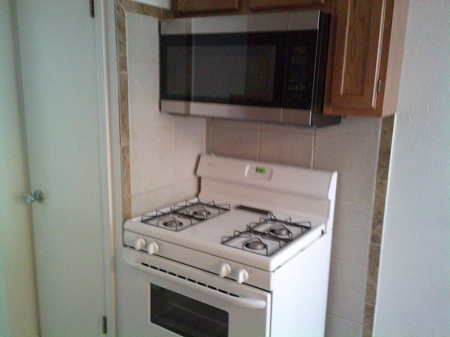 2 bed, 727 sqft, $620 — Photo 4
