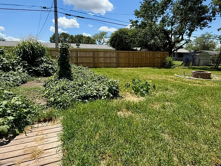 1207 Kingston Dr — Photo 14