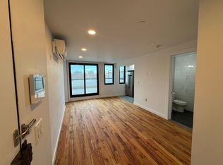 34-38 30th St FLOOR 4, Astoria, NY 11106