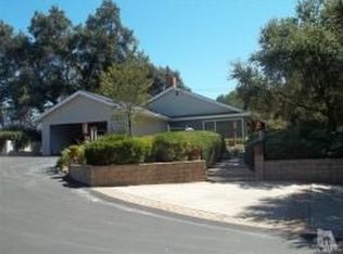 2065 Valley Meadow Dr, Oak View, CA 93022