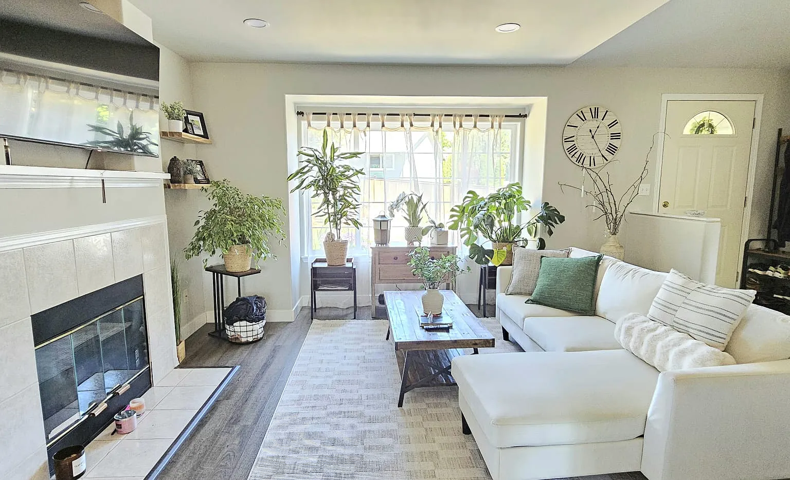 3 bed, 2.5 bath, 1514 sqft, $3,300 — Photo 4