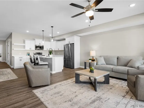 104 Sierra Bay Dr #2D, Camdenton, MO 65020