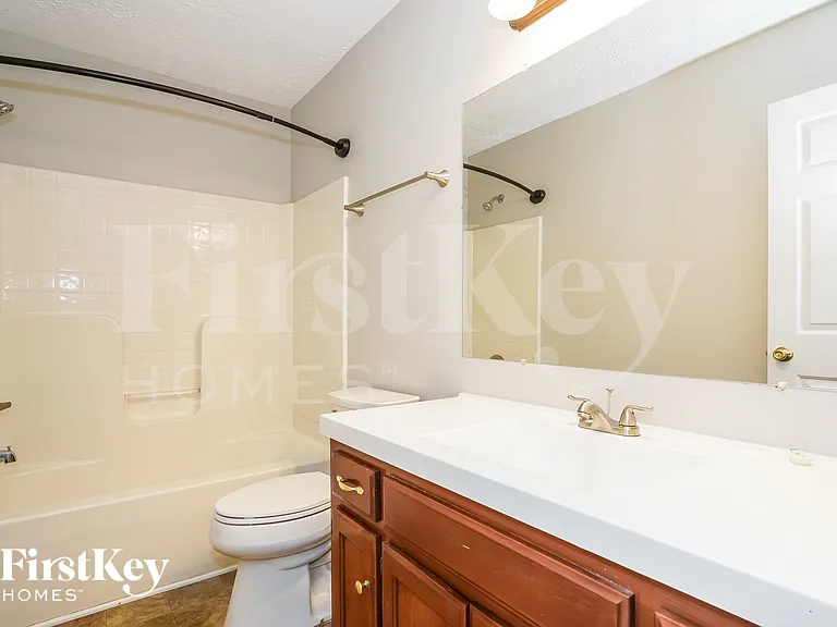 1506 Dodd Trl — Photo 17