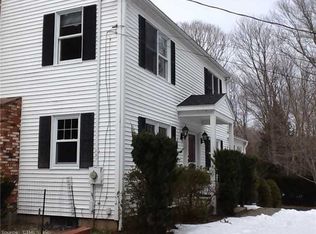 926 Greenway Rd, Woodbridge, CT 06525