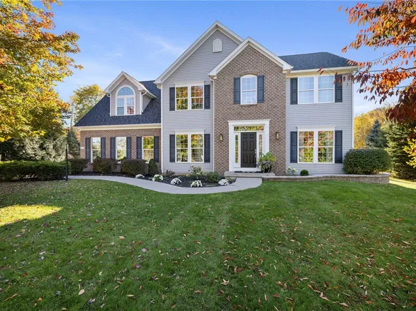 6597 Bradhurst St, Victor, NY 14564