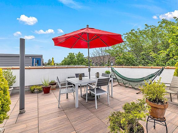 3rd image of 426 Sterling Pl APT 4D