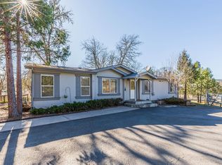19363 Hwy 62, Eagle Point, OR 97524