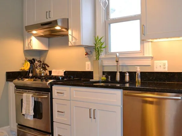 2914 16th St S, Arlington, VA 22204