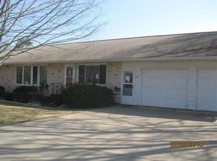 813 S 3rd Ave, Edgar, WI 54426
