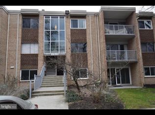 2905 Charing Cross Rd #10/2, Falls Church, VA 22042