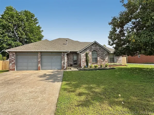 505 Magnolia St, Tahlequah, OK 74464