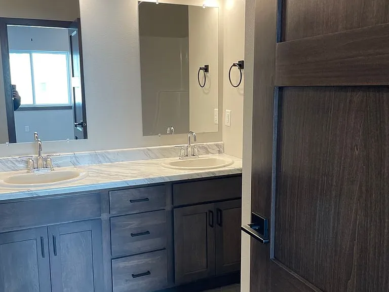 2410-2416 E Copalis Pl — Photo 25